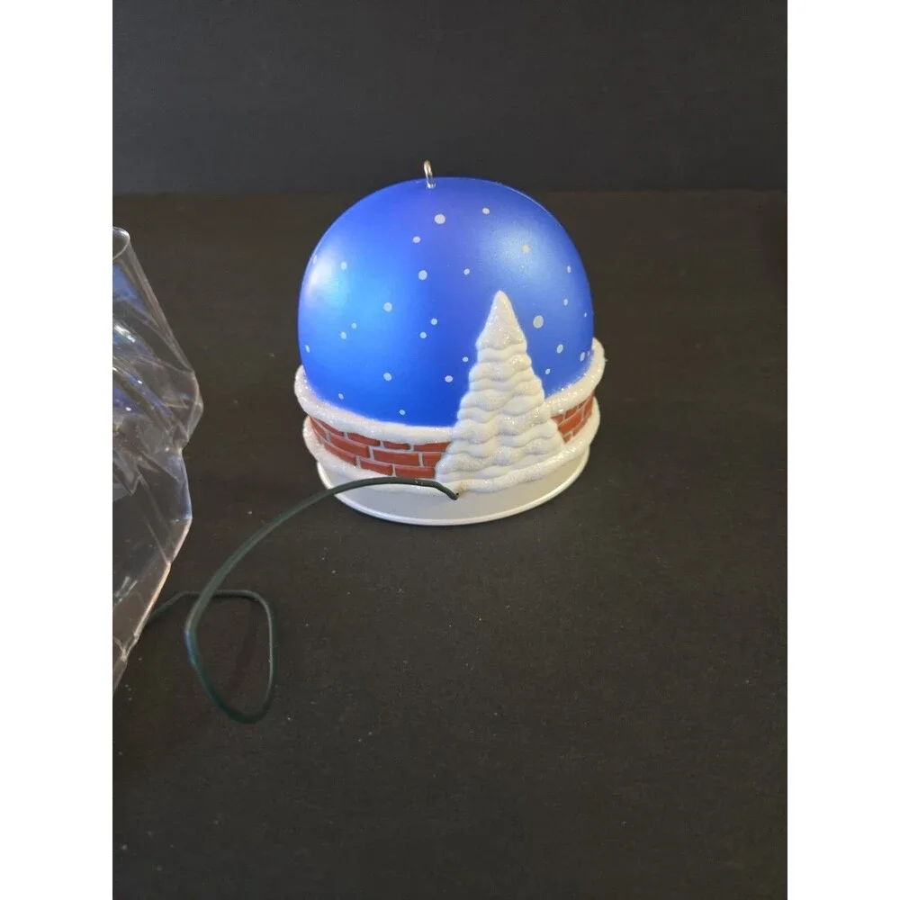 The Peanuts Gang Peanuts Ho! Ho! Ho! Tasty Snow! 2011 Hallmark Keepsake Ornament